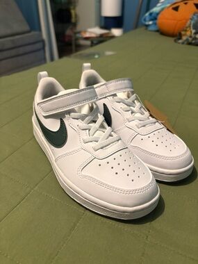 Nike Kids Court Borough